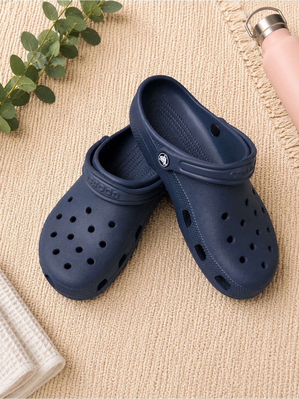CROCS Classic Unisex Clog in Navy